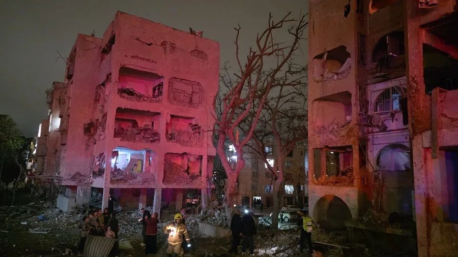 Ataques con misiles en el sur de Israel dejan unos 120 heridos y daños en zonas residenciales